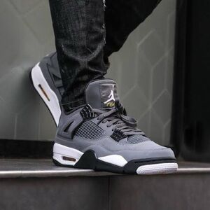 *Jordan 4 Retro Cool Grey (2019) (GS)